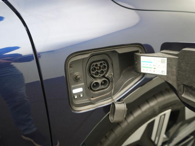 Renault MEGANE E-Tech EV60 Optimum Charge Iconic - Harman Kardon Premium Audio - Lederen bekleding - 360 Graden Camera