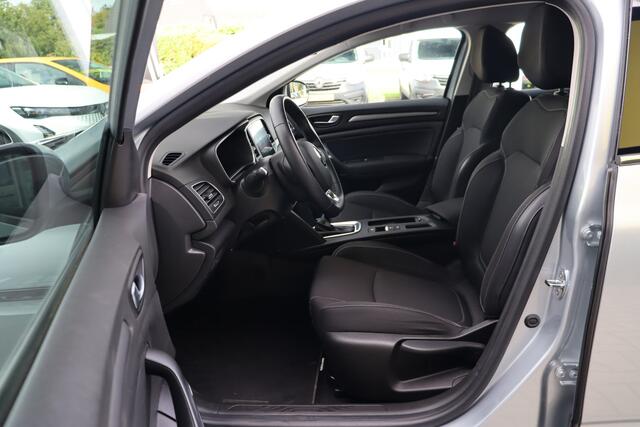 Renault MEGANE Estate 1.6 E-Tech Plug-In Hybrid 160 Zen | SOH 97% | Camera | Cruise Control | Navigatie | Climate Control