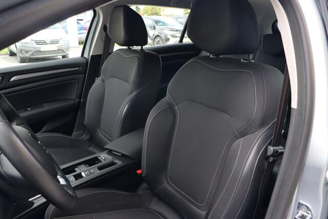 Renault MEGANE Estate 1.6 E-Tech Plug-In Hybrid 160 Zen | SOH 97% | Camera | Cruise Control | Navigatie | Climate Control
