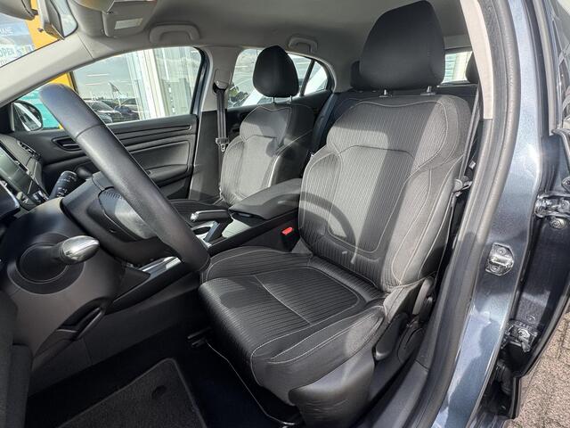Renault MEGANE 1.3 TCe Zen | NAP | Navigatie | Cruise Control | Trekhaak |