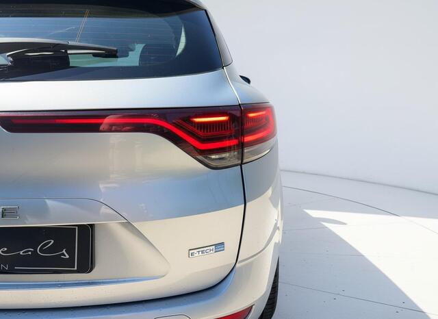 Renault MEGANE Estate 1.6 E-Tech Plug-In Hybrid 160 Zen TREKHAAK - CRUISE - STOELVERWARMING