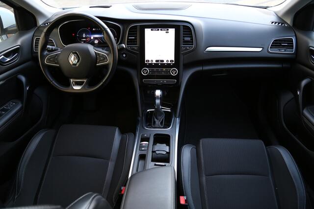 Renault MEGANE Estate 1.6 E-Tech Plug-In Hybrid 160 Zen Navi HuD Camera