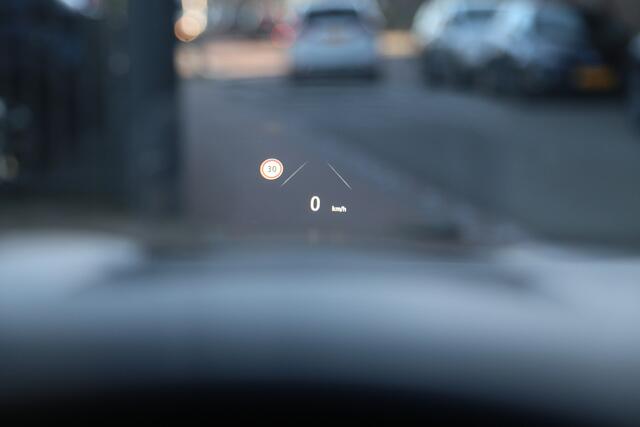 Renault MEGANE Estate 1.6 E-Tech Plug-In Hybrid 160 Zen Navi HuD Camera