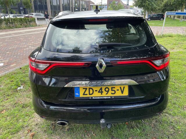 Renault MEGANE Estate 1.5 dCi Limited Lage stand dealer onderhouden tot en met 2026 mooi!!!!