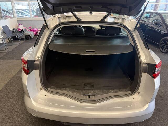 Renault MEGANE Estate 1.2 TCe NAP*NAVI*2017*nette auto*