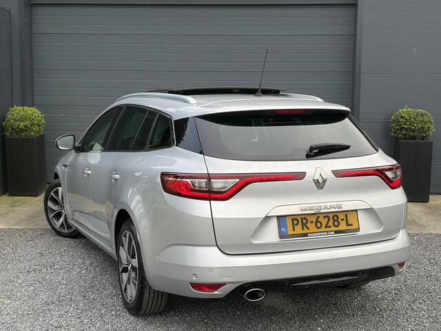Renault MEGANE Estate 1.2 TCe Bose ?2 Eigenaar?Pano?Camera?Net beurt gehad?Navi?Keyless?Clima?Cruise?Leder?131pk?Pdc V+A?6 Bak?Rijstrooksensor?Dodehoeksensor?17'' Lm velgen?N.A.P?Apk tot 09-2027