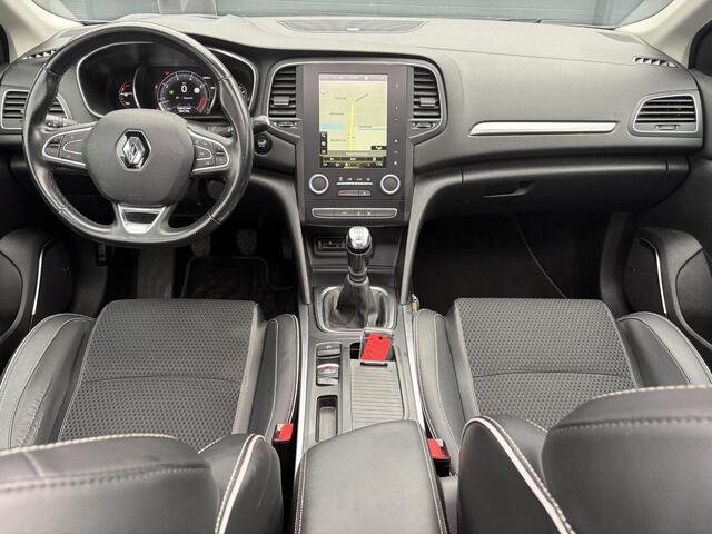 Renault MEGANE Estate 1.2 TCe Bose ?2 Eigenaar?Pano?Camera?Net beurt gehad?Navi?Keyless?Clima?Cruise?Leder?131pk?Pdc V+A?6 Bak?Rijstrooksensor?Dodehoeksensor?17'' Lm velgen?N.A.P?Apk tot 09-2027