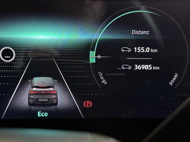 Renault MEGANE E-Tech EV60 Optimum Charge 220 Iconic / SOH 96% / WLTP 500 / Snel lader / Warmtepomp / Harman KArdon / Camera Binnenspiegel / 360 Camera / Navigatie / Carplay / Clima / Two Tone / 20" lm