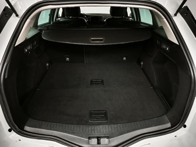Renault MEGANE Estate 1.3 TCe 140 Techno | Navigatie | Camera | Apple & Android Carplay | Cruise Control | Climate Control | Trekhaak |