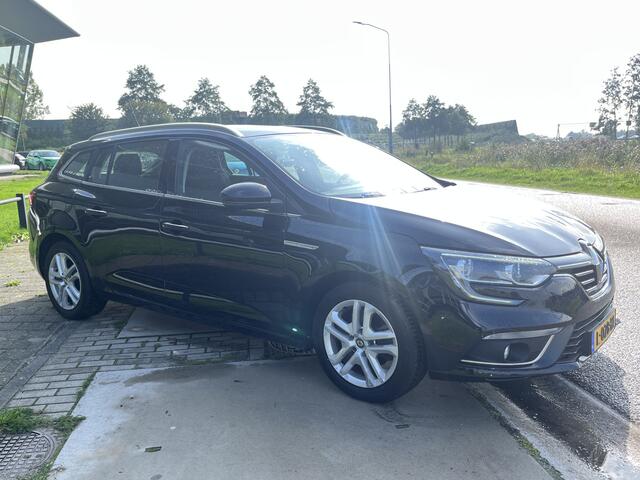 Renault MEGANE Estate 1.3 TCe 140PK Limited / Automaat / Trekhaak / Apple Carlay - Android Auto /