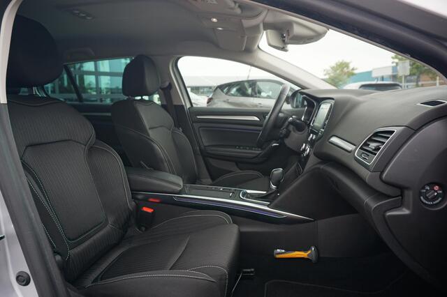 Renault MEGANE Estate 1.2 TCe 130 EDC Intens