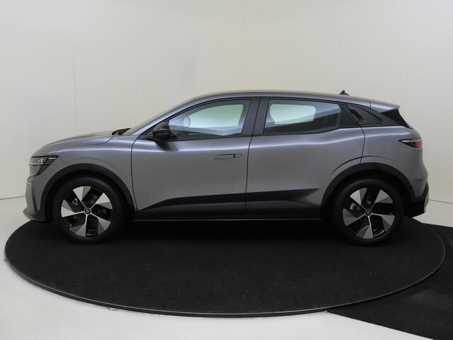 Renault MEGANE E-Tech EV60 220 Optimum Charge Equilibre | Achteruitrijcamera | Parkeersensoren Achter | AppleCarplay & AndroidAuto | Lane Assist | Bluetooth | Lichtmetalen Velgen | Led Verlichting |