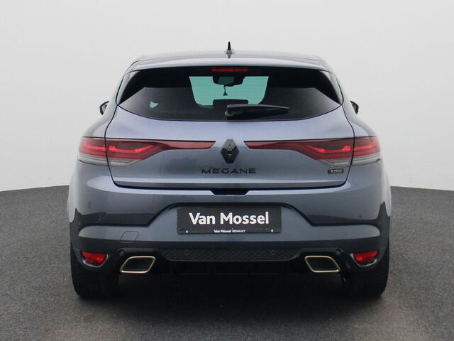 Renault MEGANE 1.6 Plug-In Hybrid E-Tech Engineered 160PK | Automaat | Sportstoelen | Stoelverwarming | Achteruitrijcamera | 18'' Inch Velgen | Apple CarPlay & Android Auto
