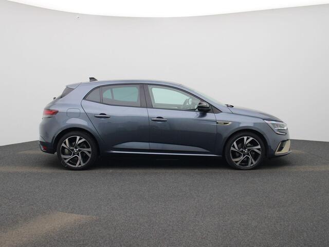 Renault MEGANE 1.6 Plug-In Hybrid E-Tech Engineered 160PK | Automaat | Sportstoelen | Stoelverwarming | Achteruitrijcamera | 18'' Inch Velgen | Apple CarPlay & Android Auto