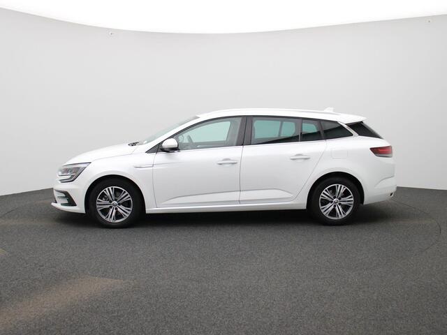 Renault MEGANE Estate 1.6 E-Tech Plug-in Hybrid 160 Intens | Stoelverwarming | Full-Map Navigatie | PDC Voor+Achter | 10" Digitaal Instrumentarium | Keyless | LED Pure Vision | Licht- & Regensensor | 16" LMV 'Celsium' | Cruise Control & Snelheidsbegrenzer | Apple Carplay & Android Auto