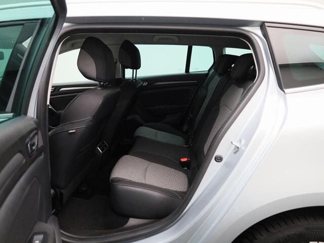 Renault MEGANE 1.3 TCe 140 Equilibre | LM velgen | bluetooth | Cruisecontrol