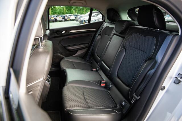Renault MEGANE 1.2 TCe Bose , Massage, Achteruitrijcamera, Keyless