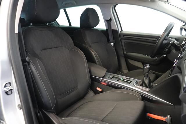 Renault MEGANE Estate 1.3 TCe Limited NL-Auto Airco | Navi | Cruise | Camera | LM velgen | €9.900,-