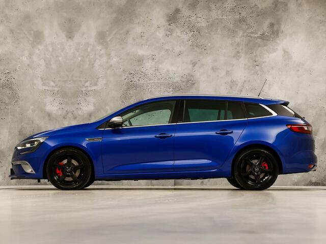 Renault MEGANE Estate 1.6 TCe GT 205Pk Automaat (VIRTUAL COCKPIT, GROOT NAVI, KUIPSTOELEN, HEAD-UP DISPLAY, CAMERA, ADAPTIVE CRUISE, BOSE, STOELVERWARMING, NIEUWSTAAT)