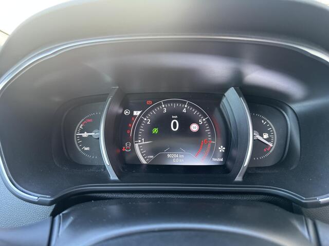 Renault MEGANE Estate 1.3 TCe Bose | Schuif-/kanteldak | Stoelverwarming | Trekhaak | Achteruitrijcamera |