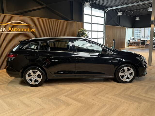 Renault MEGANE Estate 1.6 E-Tech Plug-In Hybrid 160 Business Zen