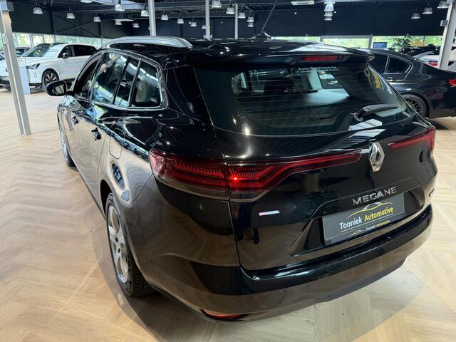 Renault MEGANE Estate 1.6 E-Tech Plug-In Hybrid 160 Business Zen