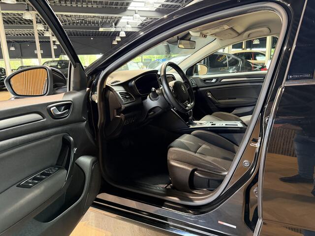 Renault MEGANE Estate 1.6 E-Tech Plug-In Hybrid 160 Business Zen