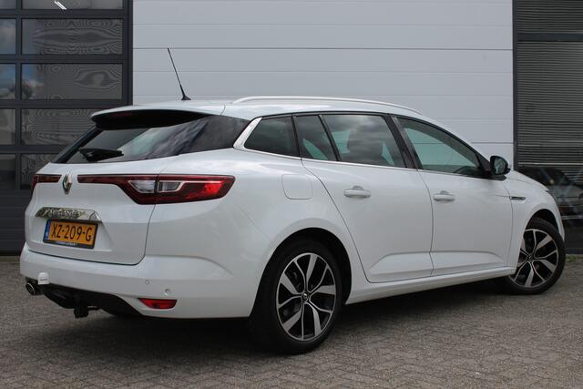 Renault MEGANE Estate 1.3 TCe 160 PK Bose | Trekhaak | Bose geluid | Camera achter | Wit metallic |