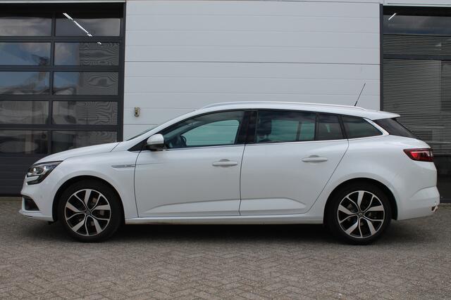 Renault MEGANE Estate 1.3 TCe 160 PK Bose | Trekhaak | Bose geluid | Camera achter | Wit metallic |