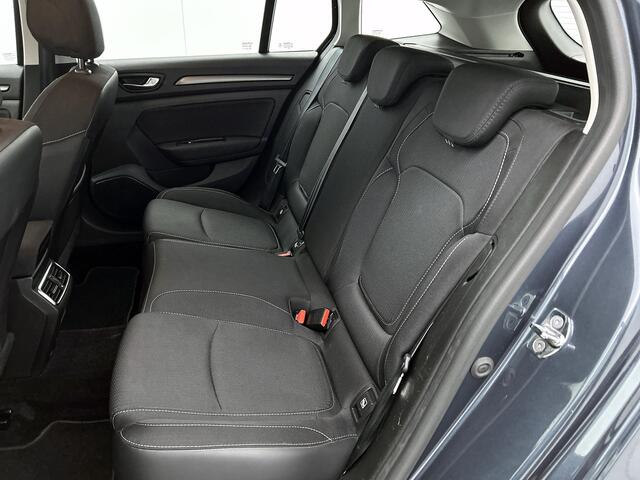 Renault MEGANE Estate Automaat 1.3 TCe 141PK Zen / Trekhaak / 1700kg trekgewicht / Navigatie / Pdc.A / Airco-ecc./ Xenon / Apk nieuw