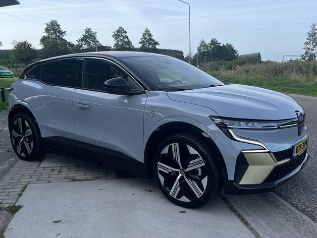 Renault MEGANE E-Tech EV60 Optimum Charge Iconic 220PK / 360 Camera / Winter pakket / Harman Kardon / Warmtepomp /