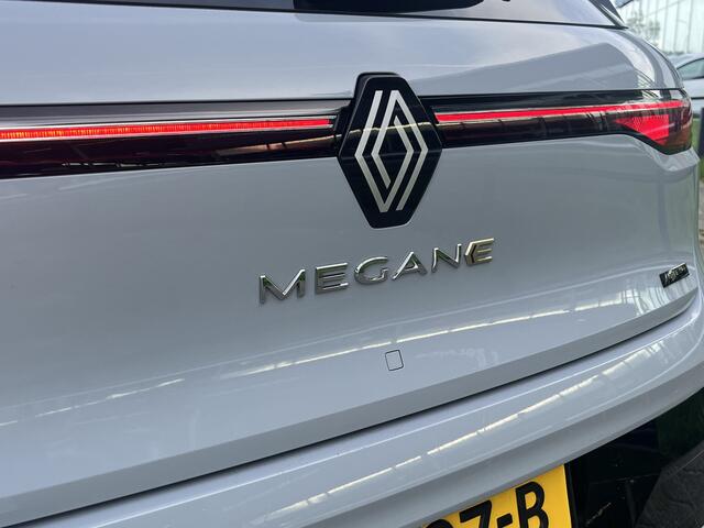 Renault MEGANE E-Tech EV60 Optimum Charge Iconic 220PK / 360 Camera / Winter pakket / Harman Kardon / Warmtepomp /