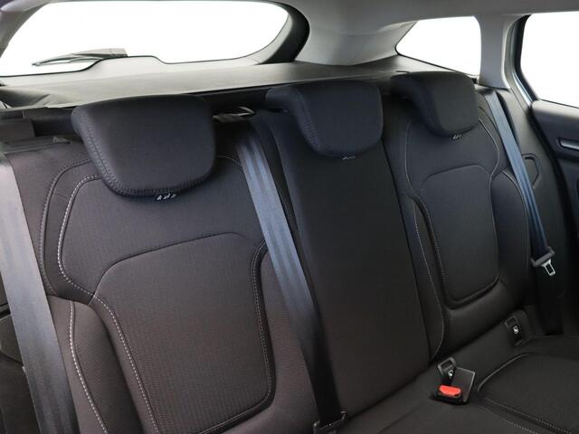 Renault MEGANE Estate 1.3 TCe Business Zen | Voor en achter parkeersensoren | Achteruitrijcamera | Climate Control | Navigatie | 1e eigenaar |