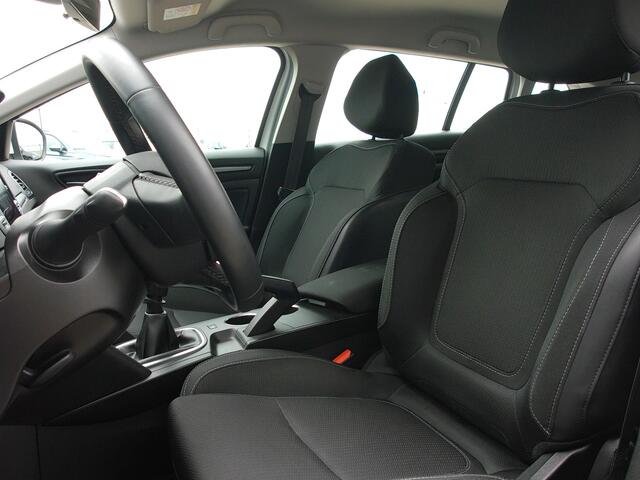 Renault MEGANE Estate 1.3 TCe Business Zen, Trekhaak / Carplay + Android Auto / Camera + Sensoren / Keyless / Full LED.