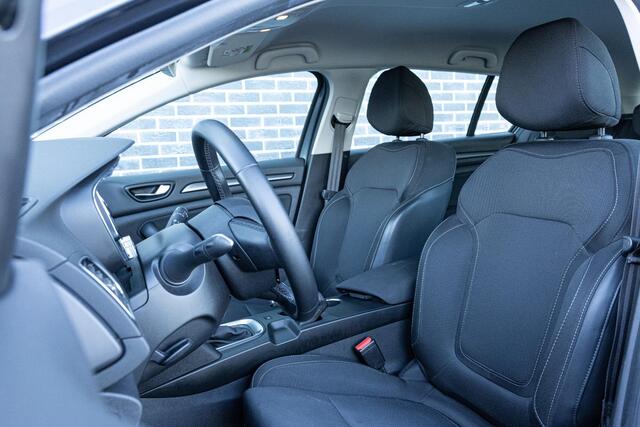 Renault MEGANE Estate 1.3 TCe 140 EDC Business Zen | Trekhaak | 1700 kg Trekgewicht | Parkeersensoren | Climate Control | Cruise Control | LED Koplampen | Navigatie 7 inch | Apple Carplay | Android Auto | DAB