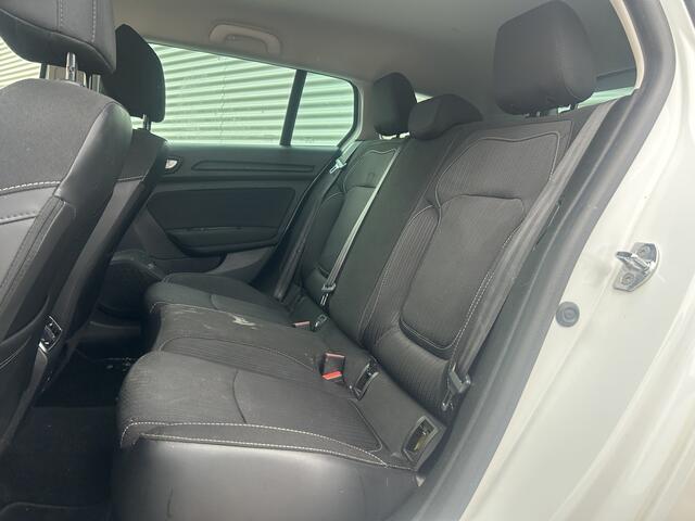 Renault MEGANE Estate 1.2 TCe Limited | Nieuw Binnen! | Stoelverwarming | Navi | Xenon – foto 6