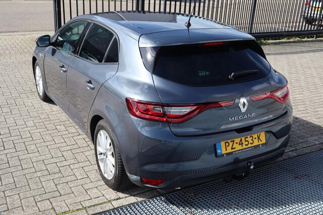 Renault MEGANE 1.2 TCe Limited Nederlandse auto/Navigatie/Cruise control/Climate control/Parkeersensoren/Bluetooth – foto 10