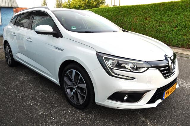 Renault MEGANE Estate 1.5 dCi Bose trh massage egtg – foto 5