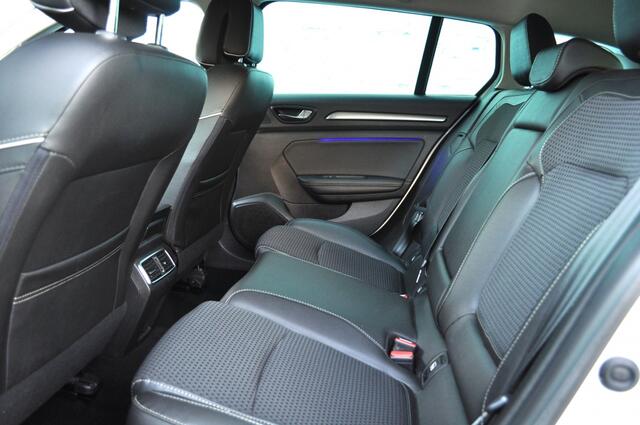 Renault MEGANE Estate 1.5 dCi Bose trh massage egtg – foto 8
