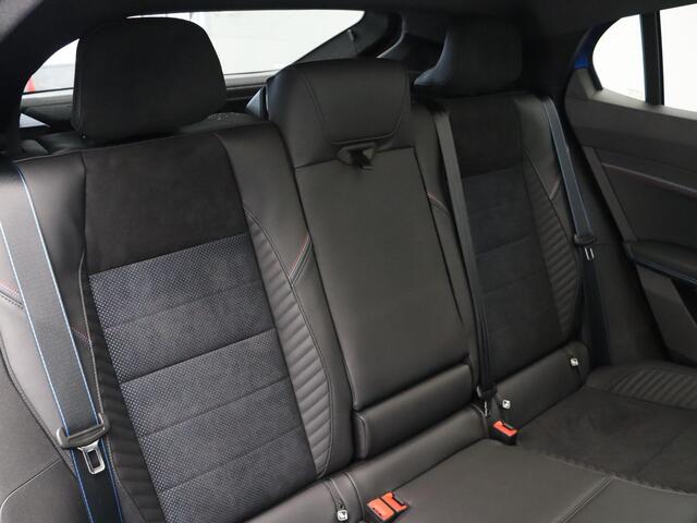 Renault Rafale E-Tech Hybrid 200pk esprit Alpine | Solarbay panoramadak | Harman Kardon | Elek. stoelen | Head-up display |