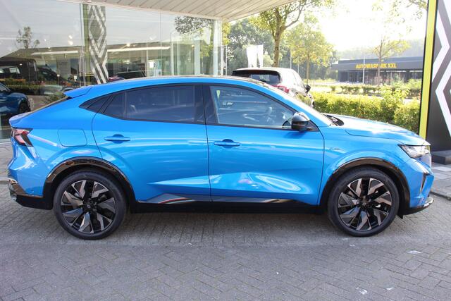 Renault Rafale E-Tech Hybrid 200 esprit Alpine - Demo - Pack Around Vieuw Pack Harman Kardon / Pack Privilege/ Head-up Display/ Solar Bay Panoramadak