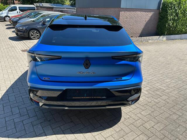 Renault Rafale 1.2 E-Tech 4x4 plug-in hybrid 300 atelier Alpine