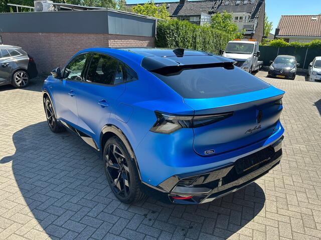 Renault Rafale 1.2 E-Tech 4x4 plug-in hybrid 300 atelier Alpine