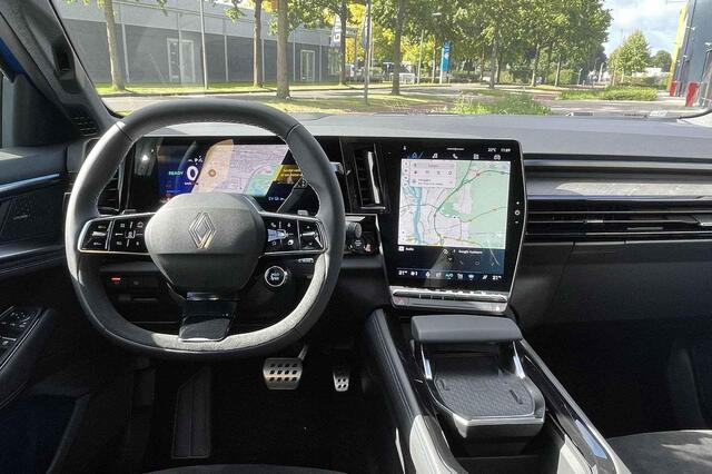 Renault Rafale E-Tech full hybrid 200 esprit Alpine LED MATRIX/ PACK PRIVILEGE/ PACK ELYSEE/ PACK LIGHT & SOUND*/ HEAD-UP DISPLAY/ 4 WIELSTURING/ RESERVE WIEL/ ETC... RIJKLAAR!