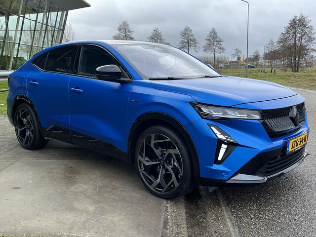 Renault Rafale 1.2 E-Tech 4x4 plug-in hybrid 300 PK atelier Alpine / Panoramadak / Harman Kardon / Head-up display /