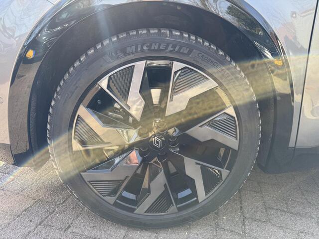 Renault Rafale 1.2 E-Tech 4x4 plug-in hybrid 300 esprit Alpine