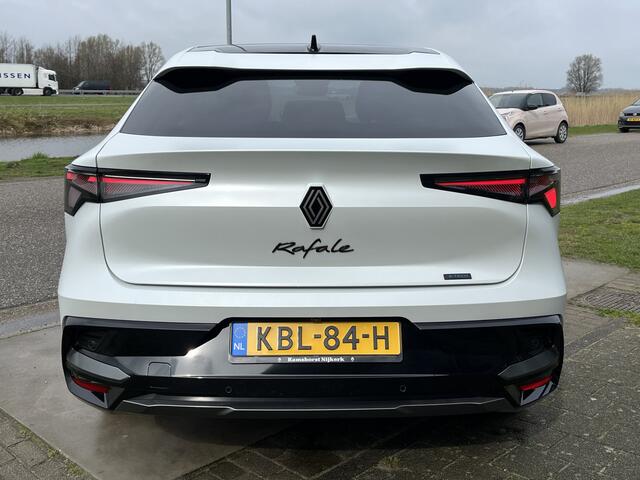 Renault Rafale 1.2 E-Tech 4x4 plug-in hybrid 300 atelier Alpine