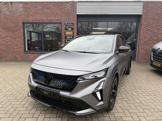 renault-rafale-1.2-e-tech-4x4-plug-