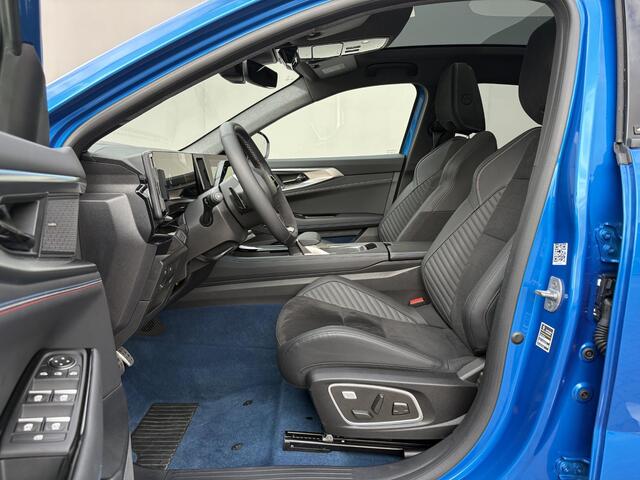 Renault Rafale 1.2 E-Tech 4x4 plug-in hybrid 300 esprit Alpine / Fabrieksgarantie tot 09-2027 / Panoramadak / All-season banden / Trekgewicht 1.500 kg / Head Up Display / 360 Camera / Stoel-/Voorruit-/Stuurwiel Verwarmd / Apple Carplay Android Auto / Adpatieve Cruise /