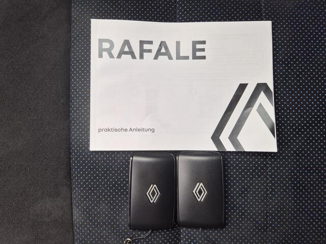 Renault Rafale E-Tech 4x4 plug-in full hybrid 300 esprit Alpine / Fabrieksgarantie tot 09-2027 / Panoramadak / All-season banden / Trekgewicht 1.500 kg / Head Up Display / 360 Camera / Stoel-/Voorruit-/Stuurwiel Verwarmd / Apple Carplay Android Auto / Adpatieve Cruise /